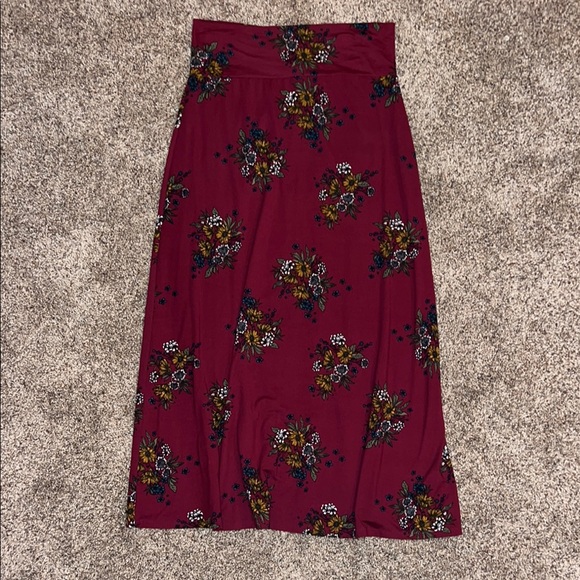 Women’s Agnes & Dora Maroon Maxi Skirt - Picture 4 of 4